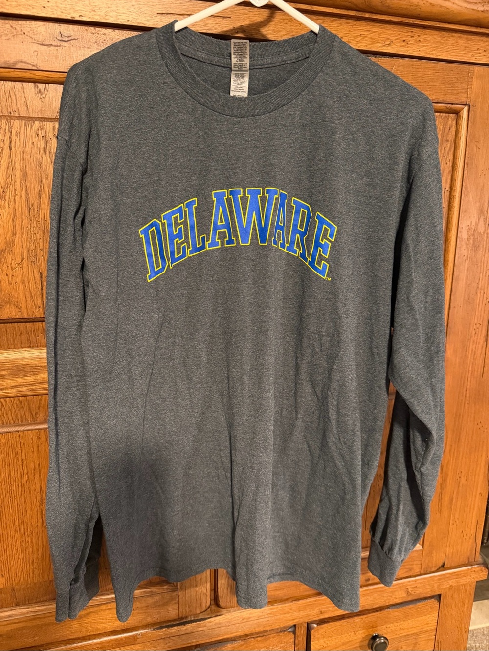 University of Delaware Blue Hens Long Sleeve T-Shirt Gray Size Large